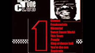 Two tone club - 1