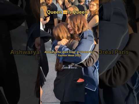 YouTube Shorts — Paris Fashion Week: Bqcr Gn 2Fs