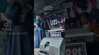 Download lagu Yona Irma - Tungkek Mambaok Rabah 🎙️🎙️ Dendang....Rades Hanavi. Imout Sound system 🎹🎹🌈🌈 mp3