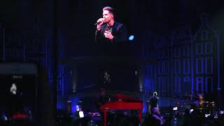 Hazes jr zingt met André Hazes sr. Kleine jongen. Holland zingt Hazes