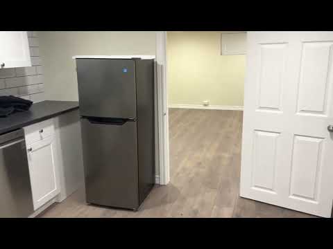 Beautifully renovated apartment for rent in Oakville!