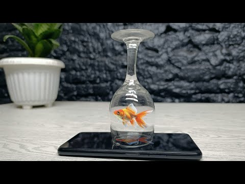 AMAZING 3D Hologram Projector Using a WINEGLASS! 🍷 (Simple DIY)
