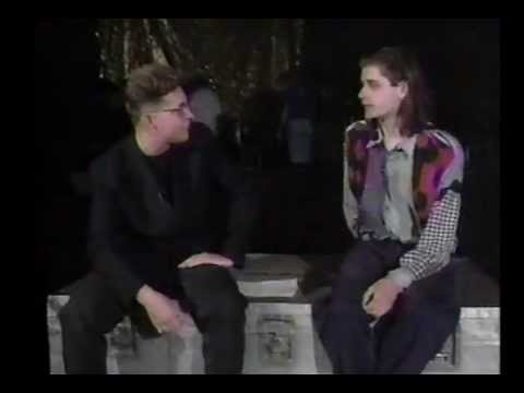 Thumbnail for Jesus Jones' Mike Edwards interviewed by Swedish Egil (1991) - part 1 of 3 by Jesus Jones