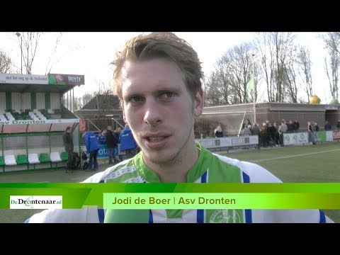VIDEO | Vrijgevige spitsen Asv Dronten gunnen koploper een ‘gestolen’ overwinning: 1-2 VIDEO | Vrijgevige spitsen Asv Dronten gunnen koploper een ‘gestolen’ overwinning: 1-2