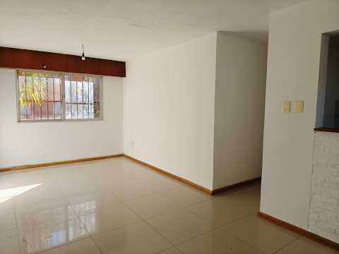 Apto de tres dormitorios en La Teja