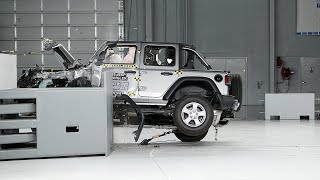 [情報] Jeep Wrangler 在IIHS 撞擊測試中翻車了