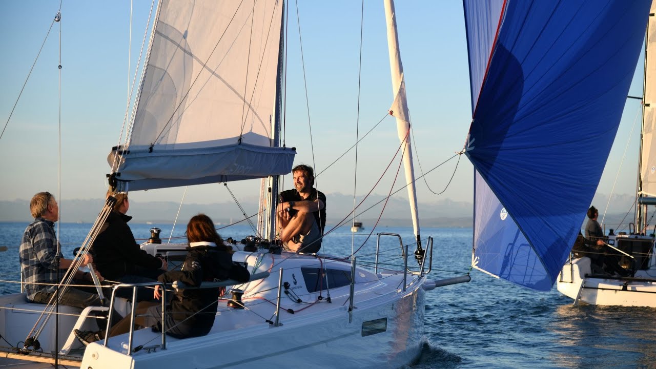 Beneteau First 27 in cruising mode