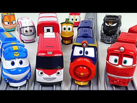 Transform train Robot Train S2 and Titipo! Defeat villain Minions and the dinosaurs! #DuDuPopTOY