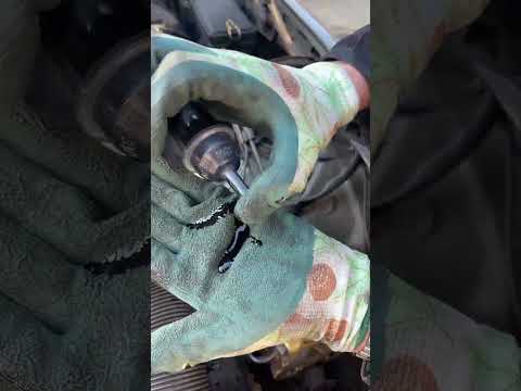 How I Restored My Grandpa's Mercedes W123 to Its Former Glory After 400,000km