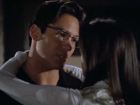 Lois and Clark HD CLIP: I'm not gonna run Lois