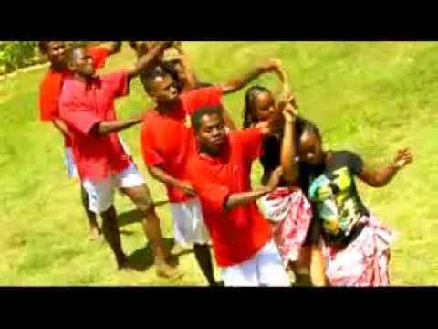 TIANJAMA /// HODY ZAHO AMARAY [ CLIP GASY ]