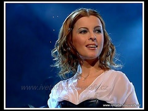 Iveta Bartošová ♥️ Nad jezerem