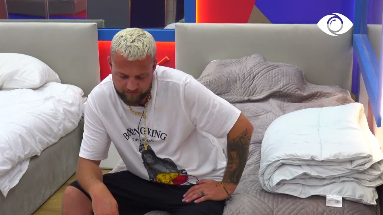 Ndihem keq/ Luizi bisedon me Bledin