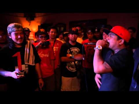 FlipTop - M Zhayt vs LilJohn @ Process of Illumination 4 Finals