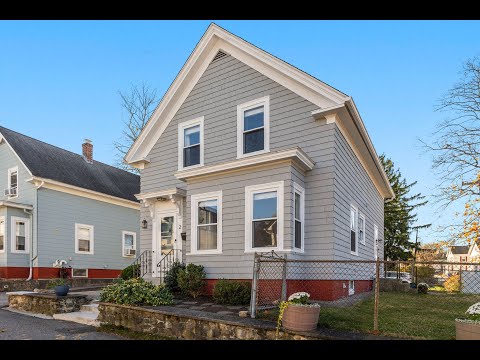 🏡 Charming Village Colonial in Maynard, MA | 2 East St | Walk to Downtown!