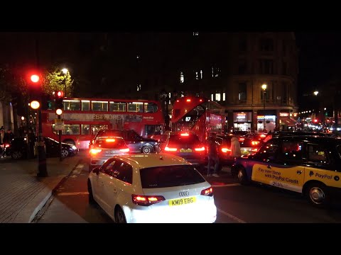 Traffic jam blocks Trafalgar Square in London