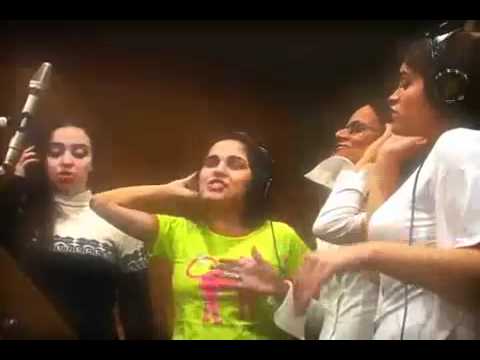 Jesus me faz Feliz - Rafaela Pinho