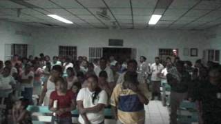 preview picture of video 'Union Biblica llego a zonas remotas de Minatitlan en las inundaciones de 2008'