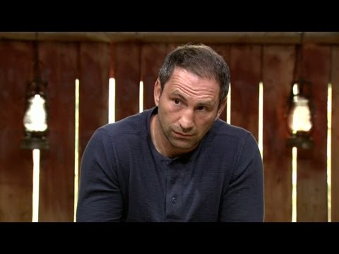 Paolo Roberto avsätter Pernilla Wallette som storbonde - Farmen (TV4)