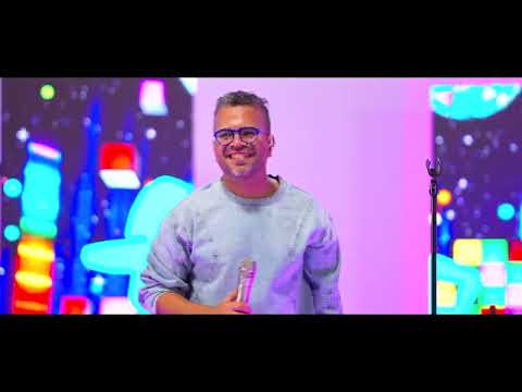 Gerardo Rivas - Ella Menea  (Live)