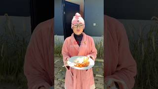 Download lagu NUR EAT FIRST | NURRAYNI25 mp3