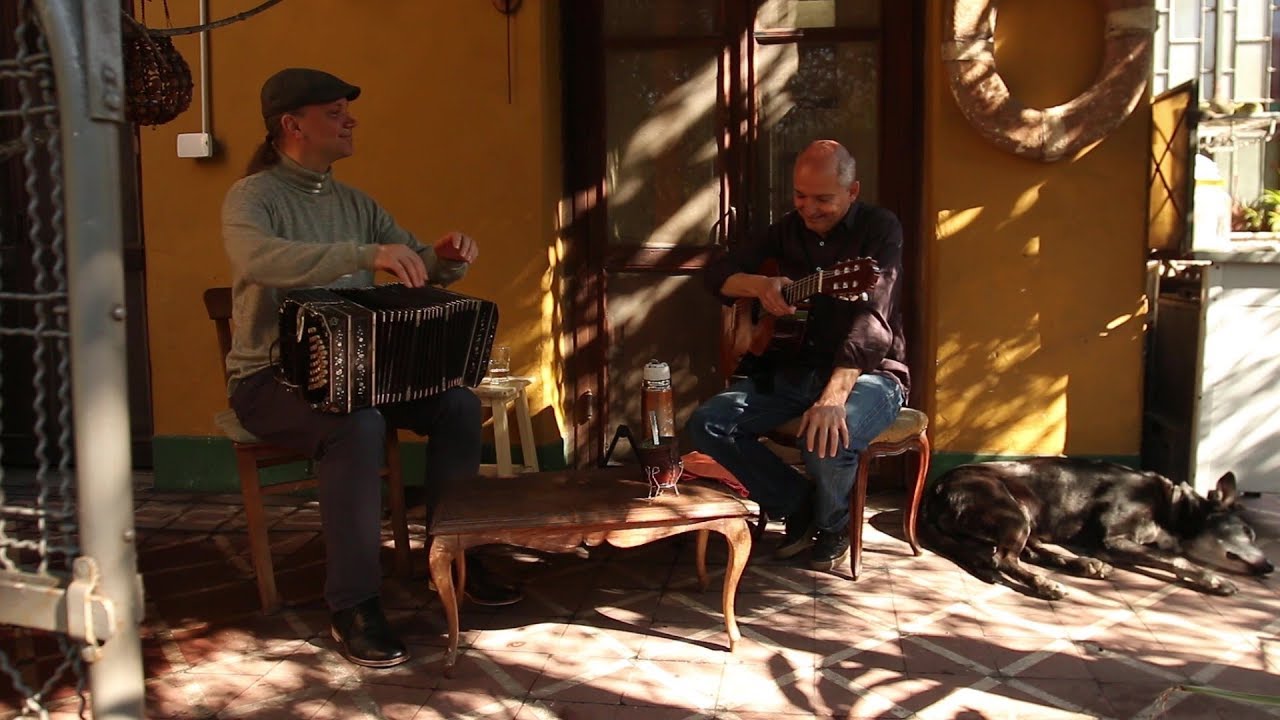 ANOCHE A LOS DOS (R. de los Hoyos/R. Cayol) Tango 1926 - Bernardo Fingas- Album FLANEUR 2019