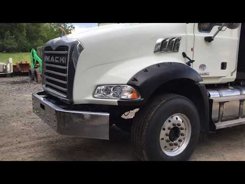 Mack GU813 Walk Around