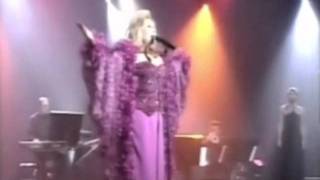 Rocío Jurado - Soy de España (Directo en &#39;&#39;Séptimo de Caballería&#39;&#39;)