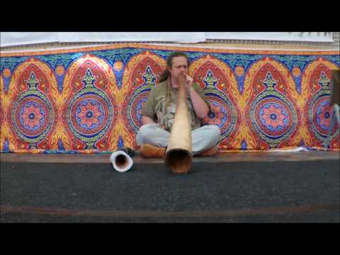 MT-Yidaki playing a F#-F Djalu Gurruwiwi yiḏaki/ didgeridoo