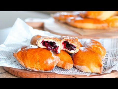 Learn How to Make Authentic Pyrizhky z Vyshnyamy: Ukrainian Cherry Buns Recipe