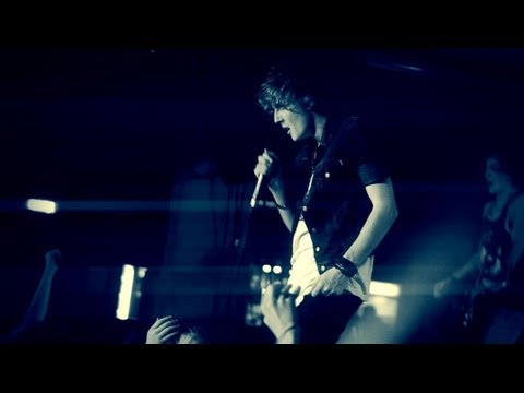 download lagu mp3 mp4 Main De Gloire In The Darkness, download lagu Main De Gloire In The Darkness gratis, unduh video klip Main De Gloire In The Darkness
