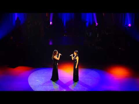 "Out here on my own" Pia Douwes en Willemijn Verkaik