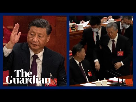 China: Xi Jinping aprova emenda constitucional enquanto Hu Jintao é escoltado para fora