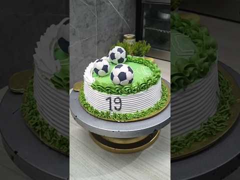 Naveen bakers #naveenbakers #butterscotch #crunchy #football #⚽⚽#green💚#customized #tasty #football