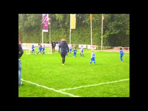 Mini's van SSV'65 spelen tegen Apollo'69 (2)