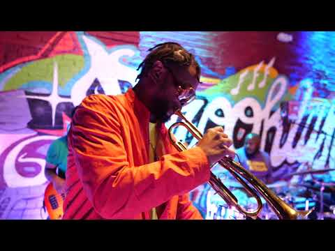 Maurice Brown Live at Now & Then May 13th  Clip 1