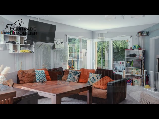 Grande maison familiale avec beau terrain arbor&eacute;