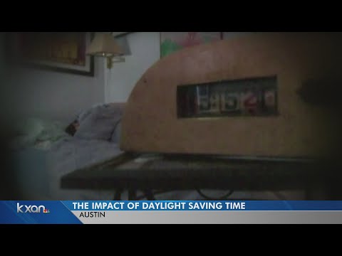 医師がサマータイムに関連する健康リスクを強調 (Doctor highlights health risks associated with Daylight Saving Time)