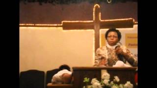 Tabernacle Of Praise - Pastor Mahalia Henry ---- Leaving Baby Issues Behind 7/22/15