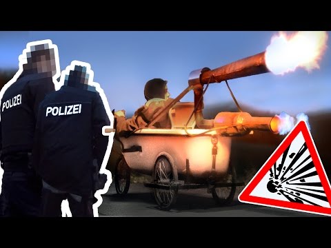 Raketenbadewanne vs Polizei | PULSEJET powered bathtub