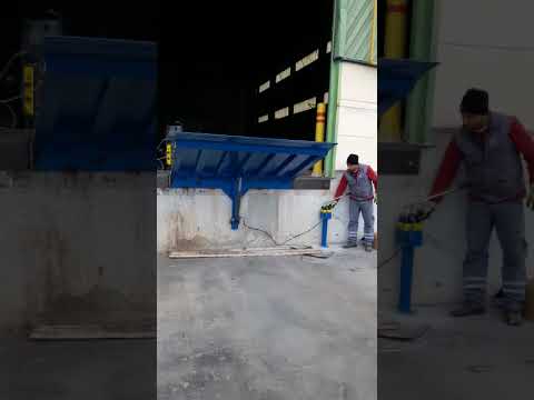 PAW vertical leveler platform