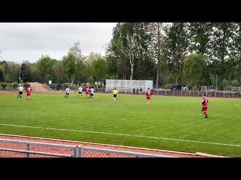 Skrót meczu 21 kolejki Ligi Okręgowej Seniorów: Nysa Kłodzko - Polonia Bystrzyca Kłodzka 2:0