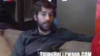 Vido Zach, chez lui. Younghollywood.com