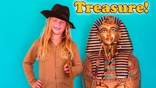 ASSISTANT IndyDiana Jones and the Lost treasure with Mickey Mouse