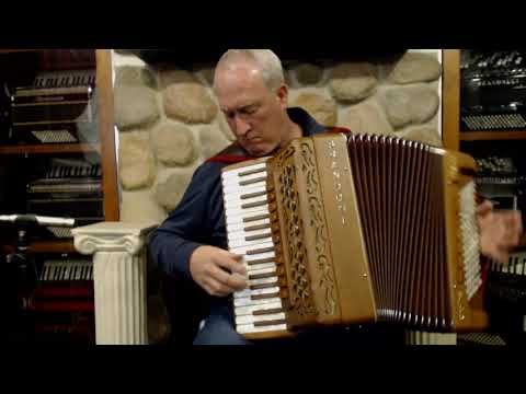 3616 - Mahogany Brandoni 144 Piano Accordion LMMM 34 96 $4999
