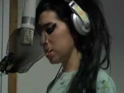 Thumbnail for Amy Winehouse recording Valerie in studio by Amy Winehouse