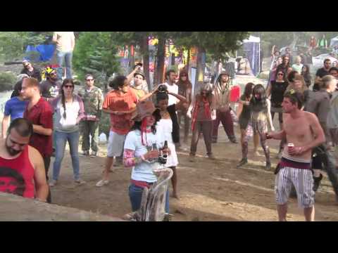 Dog of Tears at Cali Gil 2013 oeuhg93