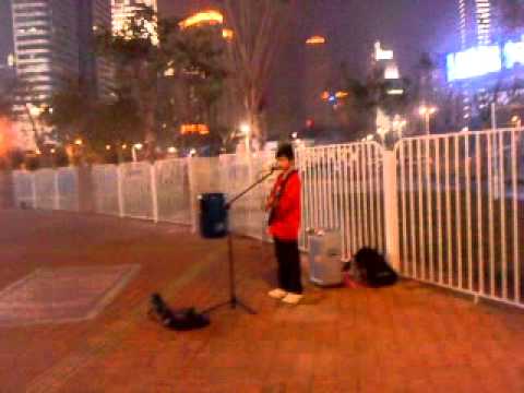 2010-02-27 廣州-體育西站 14歲街頭藝人表演