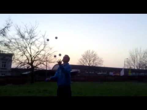 Michał Kalinowski - żonglerka 5 piłkami