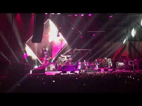 Foo Fighters feat. Joe Perry Liam Gallagher - Come Togheter - (Live on Cal Jam 2017)